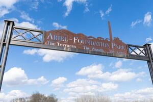 Steps to Ariel Park Renovated 2B Retreat