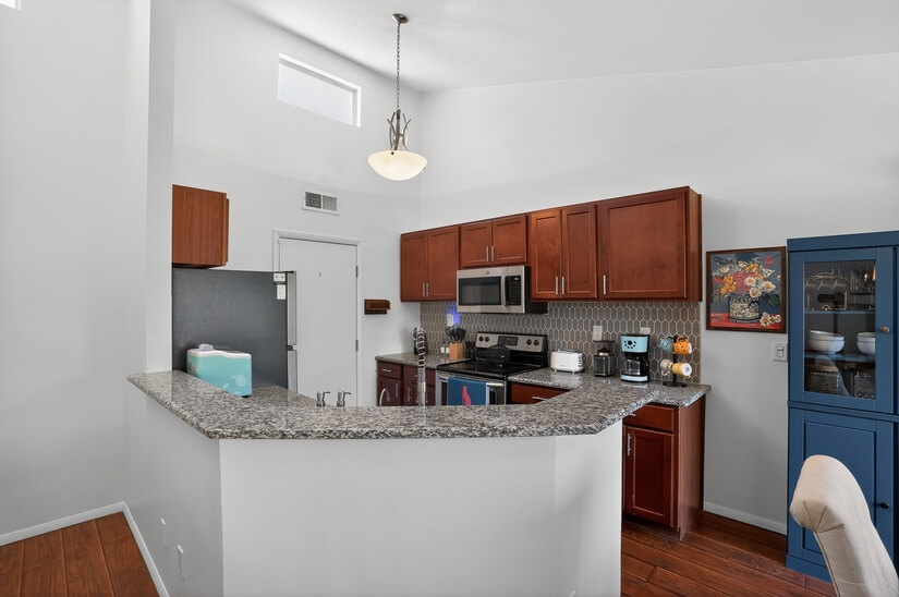 Furnished 2 bedroom