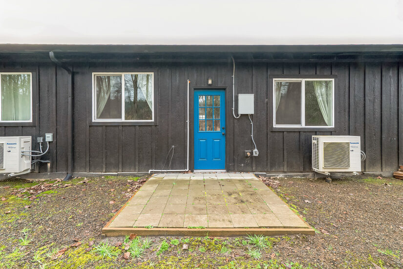 Blue Unit open back patio.