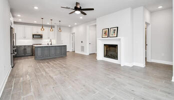 Furnished 2 Bedroom Condo near Galleria