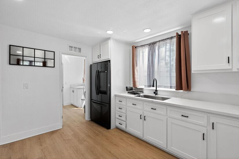 Furnished House Near Down Town Riverside