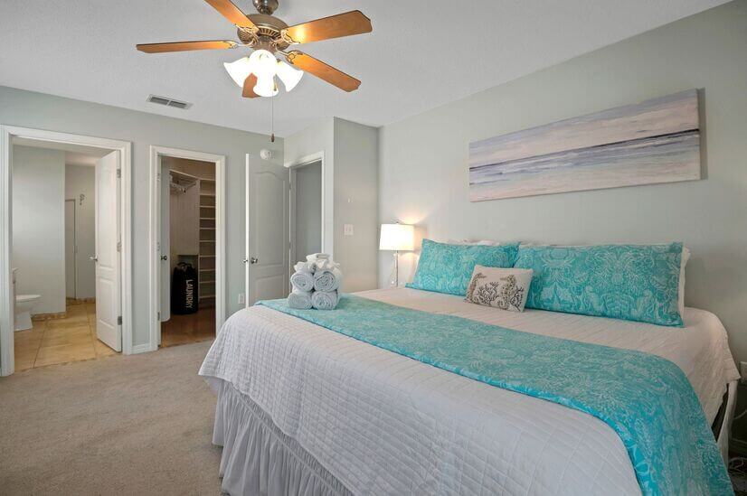 Primary King bedroom ensuite with spacious walk in closet