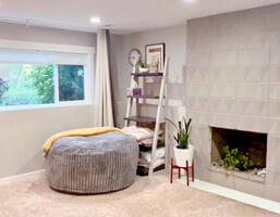 Game room, can put a queen size bed