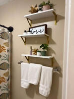bathroom shelving 1