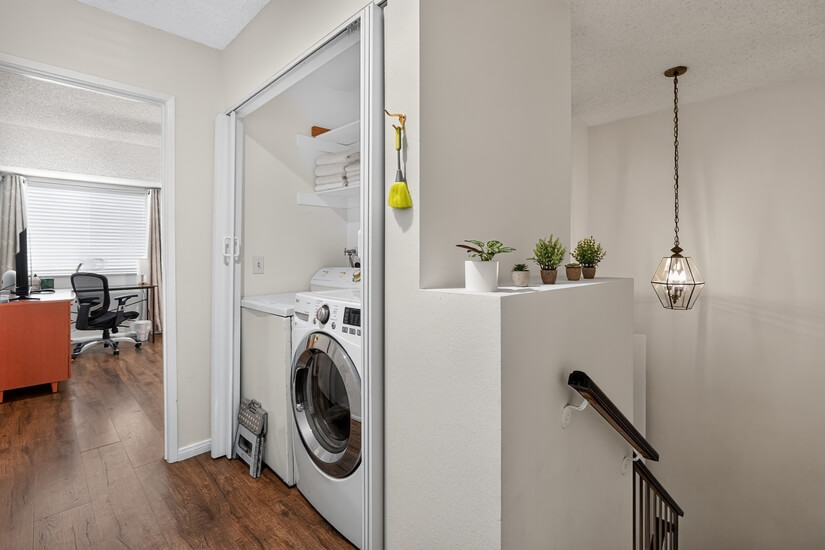Furnished Townhome in Commerce CA