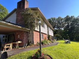Peaceful, Family Friendly Home with Pool