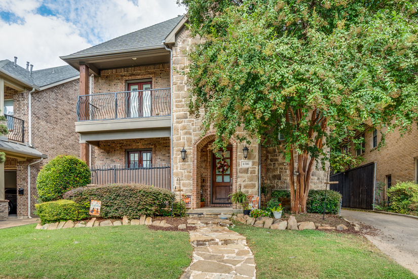 Luxury Unfurnished rental home in Dallas