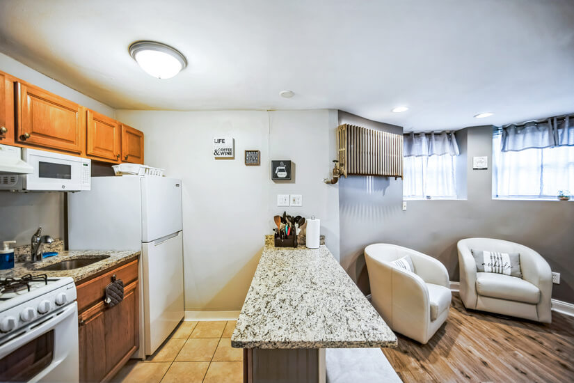 Fully Furnished Downtown Schenectady Uni