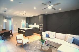 Fully furnished Dallas corporate living room