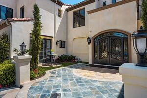 Beautiful entry way