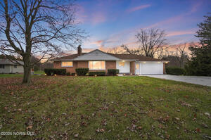 Spacious 4-Bedroom Executive Home on 1.05 Acr