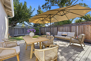 Alfresco dining and relaxation