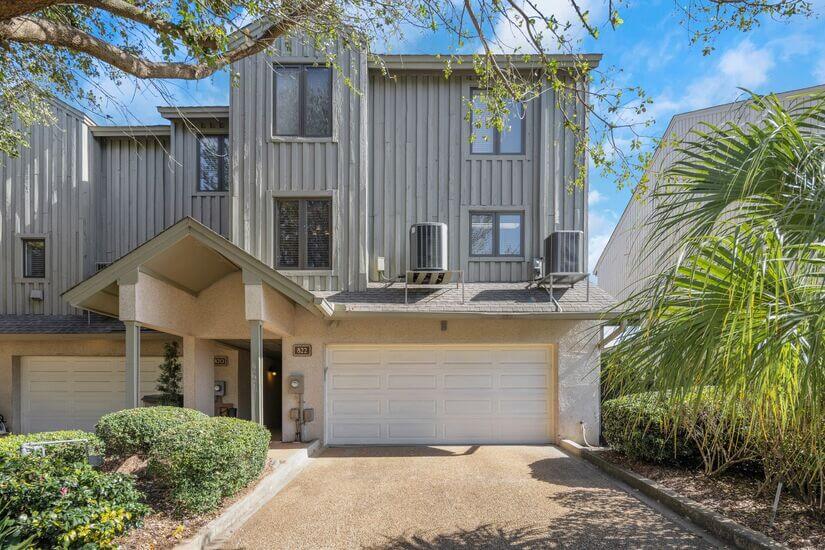 Kickback and Enjoy the Savannah River