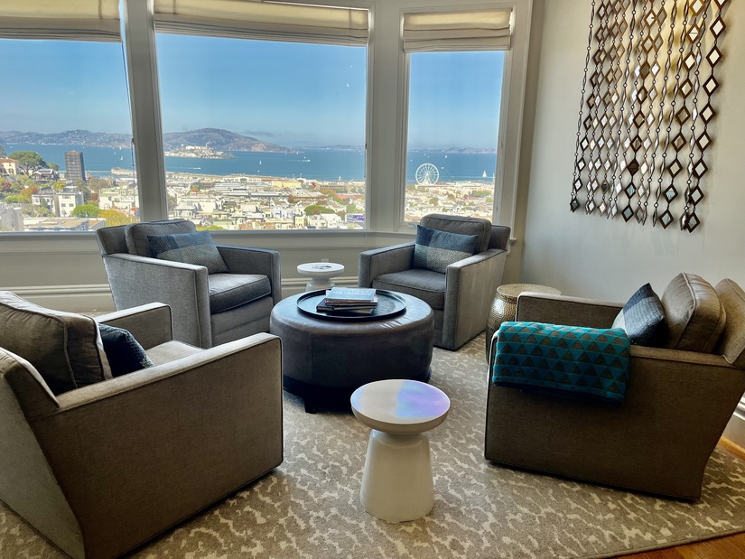 Spectacular Russian Hill Condo w Views