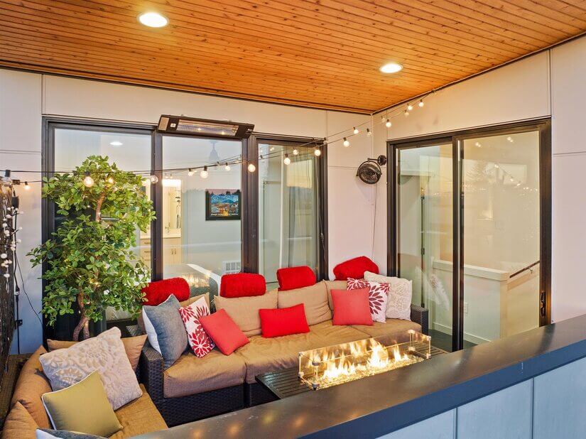Spacious Luxury View TH  Near  Downtown