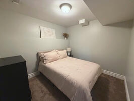 Third Bedroom – Full Bed