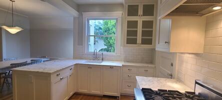 Designer Finished Luxury Condo Rental