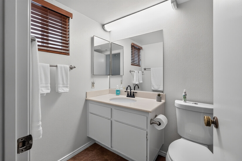 Furnished Townhome in Commerce CA