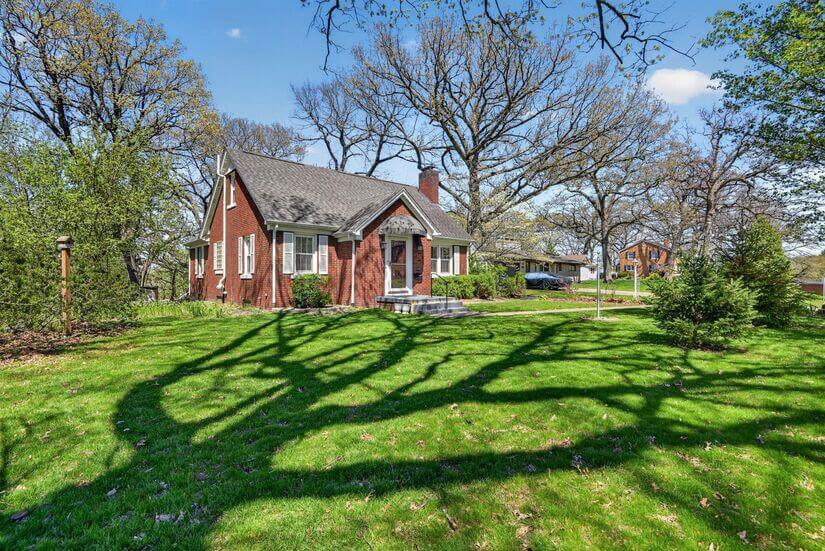 Moline Furnished House near John Deere