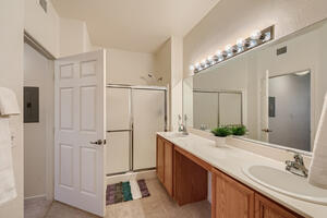 Charming 2 Bedroom Condo Gated Community