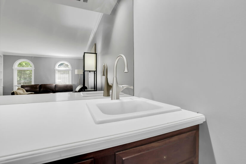 Fully Furnished home rental Zainesville