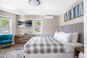 Cozy 3BR Westchester Home 30m to city