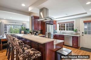 Main House Kitchen Bar