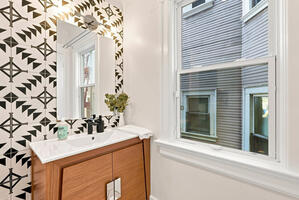 Remodeled Lake Merritt Victorian Retreat