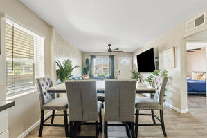 Two Master En Suites Close to EVERYTHING
