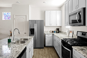 Goodyear Furnished House with 5 bedrooms