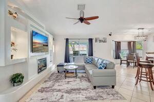 Entire House King Suite
