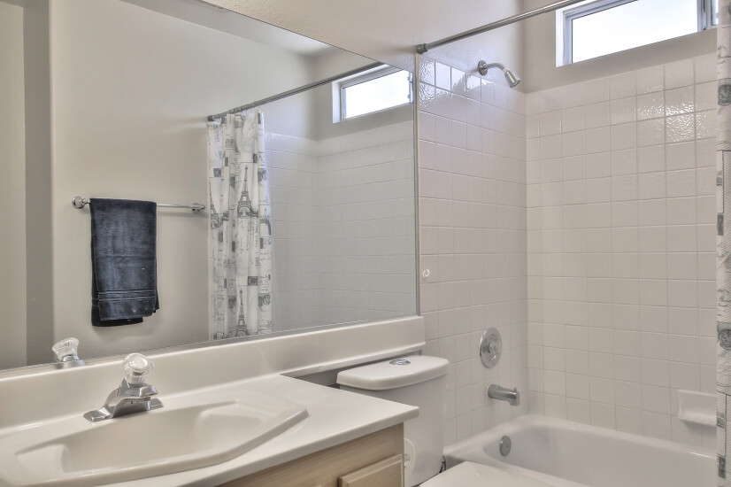 Cozy 3 Bedroom, 2 Bath, Fully Furnished