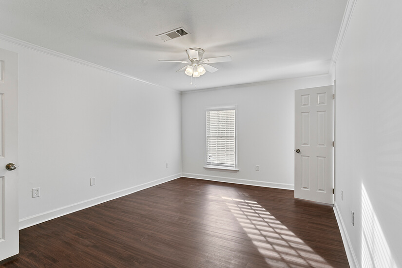 Newly Renovated in Great Neighborhood