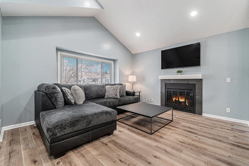 Modern 4BR in Prime Location