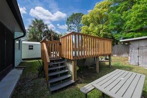 above ground pool with safety gate!