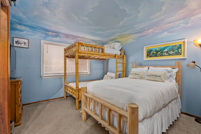 Bedroom #3 - Full + Bunk Beds