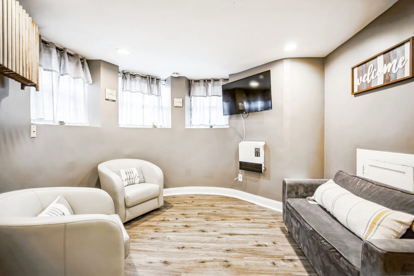 Fully Furnished Downtown Schenectady Uni