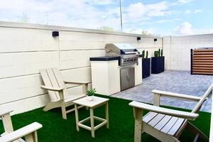 New 4 Bd 3 Ba Resort Style Mayo Pool BBQ