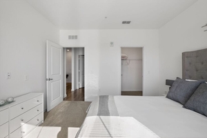  Furnished 1BR for Business Stays