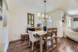 Luxury 6b7b Home close to DU WASH PARK