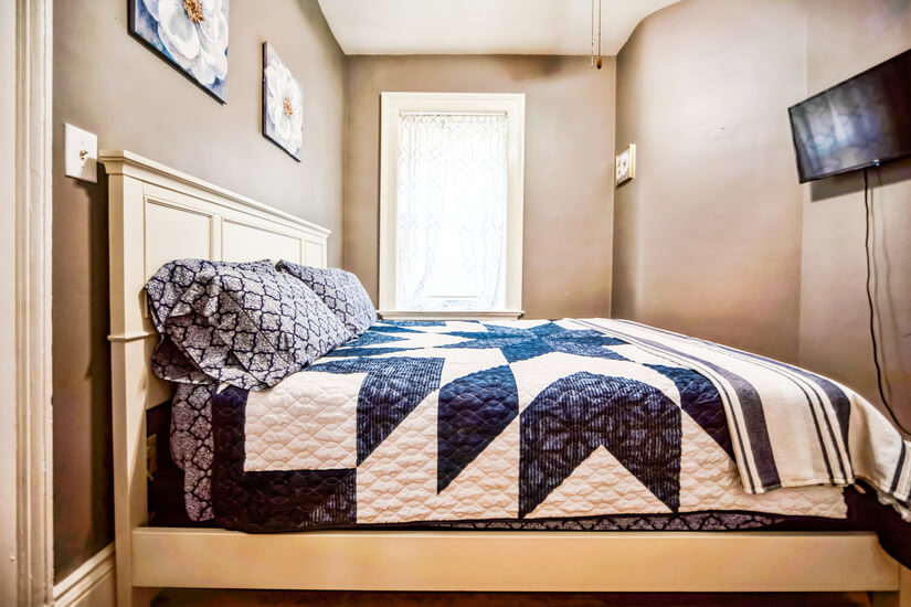 Fully Furnished Downtown Schenectady Uni