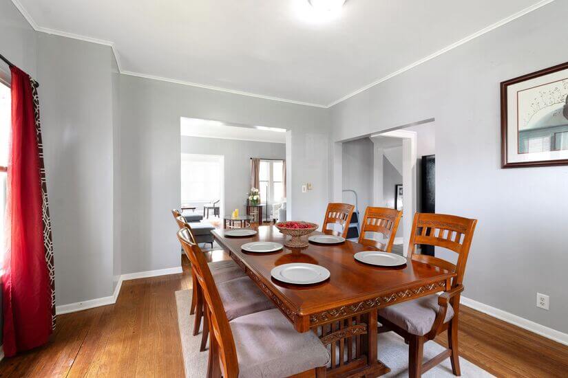 Midtown Beauty, Blackstone Neighborhood