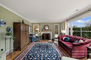 French doors lead to deck