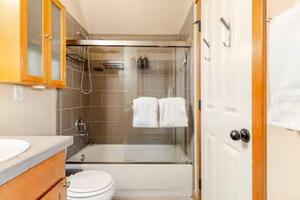 Full bathroom