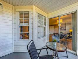 Contemporary Condo With Great Amenities
