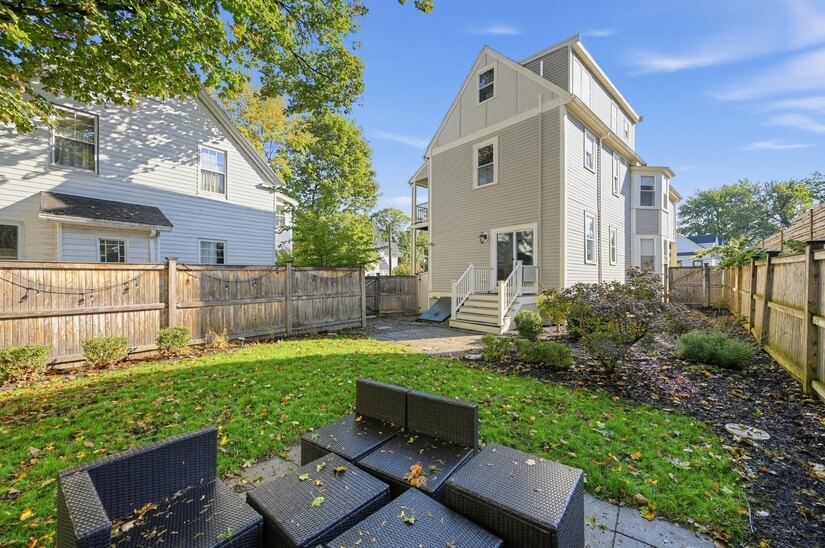 Fully Furnished 2 bd in Newton MA
