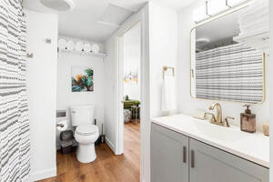 Clean, bright fully stocked with fresh towels