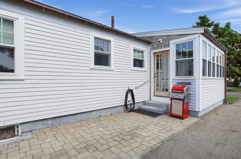 House patio with grill