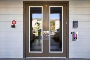  Furnished 1BR for Business Stays