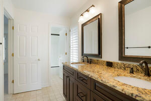 jack-n-jill bathroom